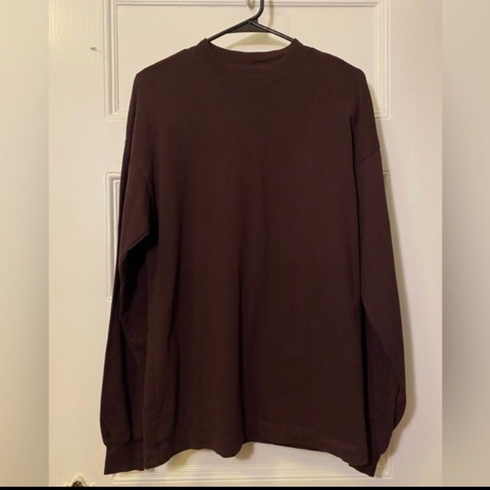 Alo yoga long sleeve tee